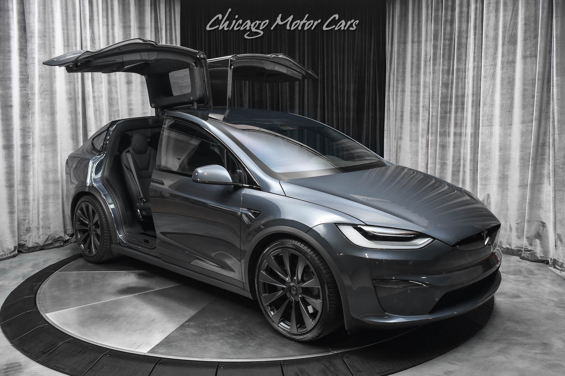 Used-2022-Tesla-Model-X-Plaid-SUV-Autopilot-ONLY-3100-Miles-22-Inch-Turbine-Wheels-Carbon-Trim