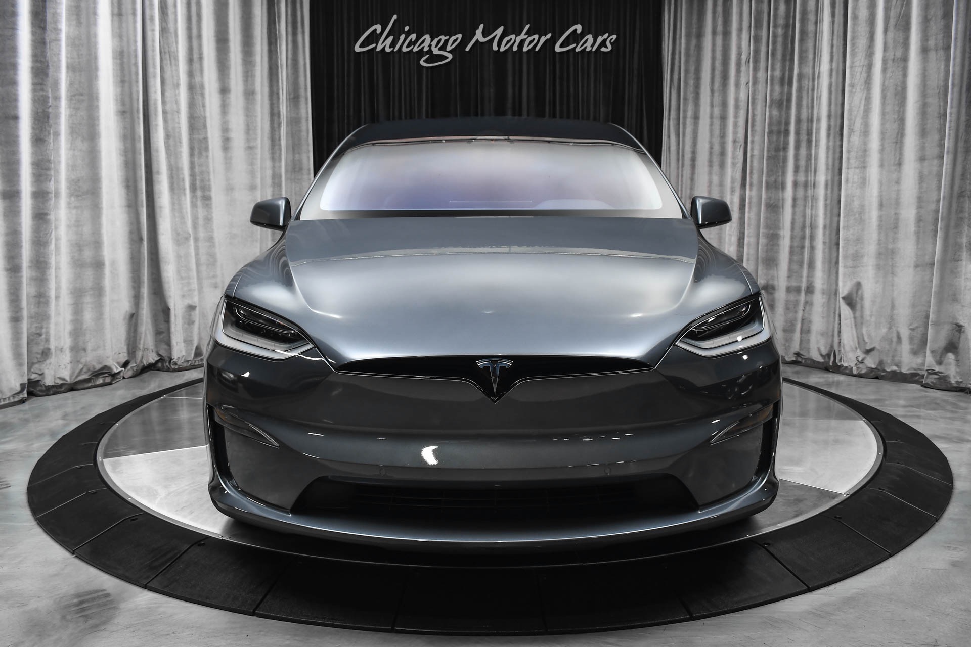 Used-2022-Tesla-Model-X-Plaid-SUV-Autopilot-ONLY-3100-Miles-22-Inch-Turbine-Wheels-Carbon-Trim