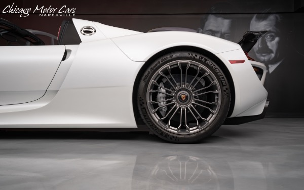 Used-2015-Porsche-918-Spyder-Only-1800-Miles-RARE-PTS-Pearl-White-Carbon-Fiber-Options-LOADED