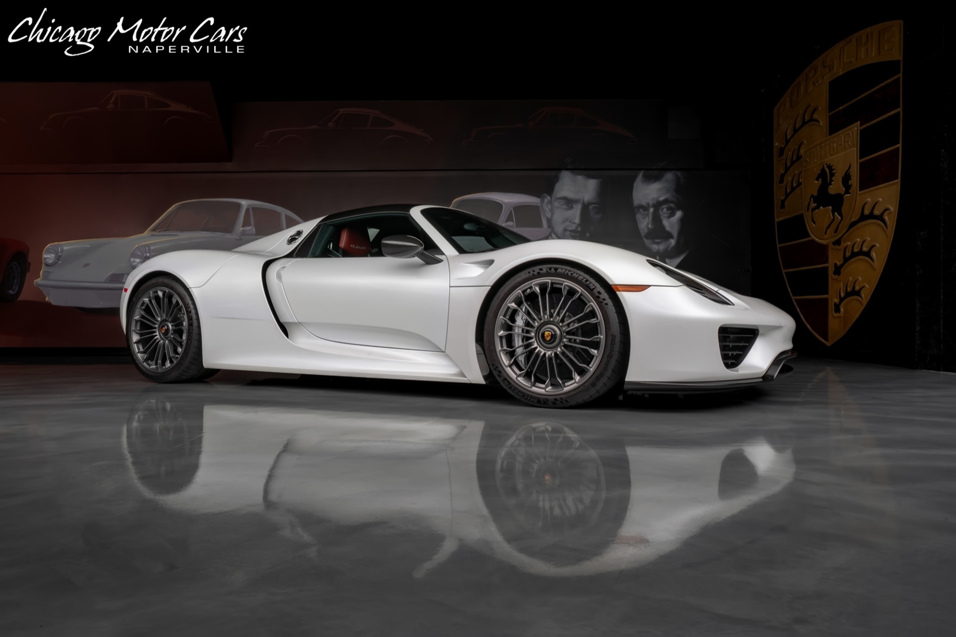 Used-2015-Porsche-918-Spyder-Only-1800-Miles-RARE-PTS-Pearl-White-Carbon-Fiber-Options-LOADED