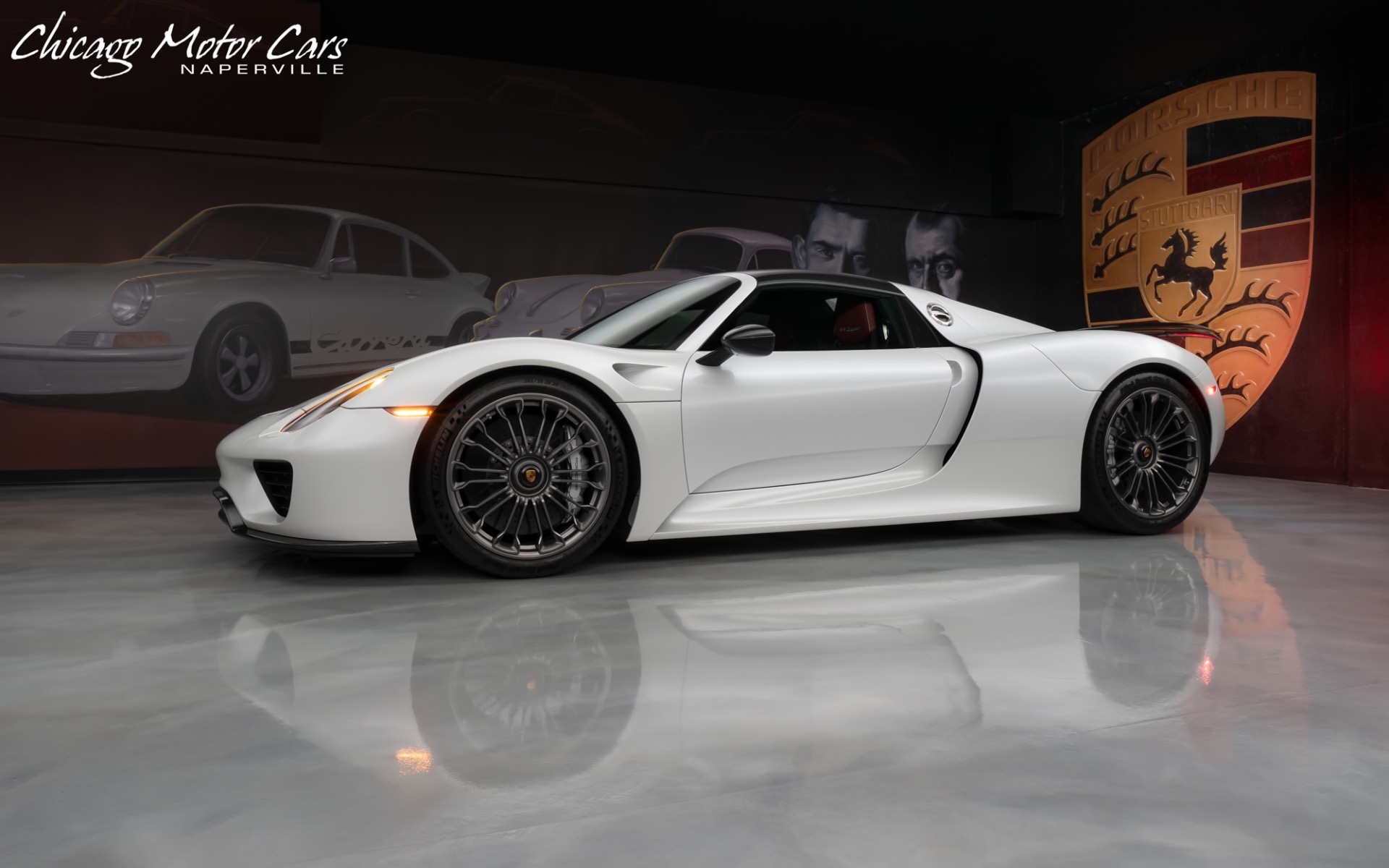 Used-2015-Porsche-918-Spyder-Only-1800-Miles-RARE-PTS-Pearl-White-Carbon-Fiber-Options-LOADED