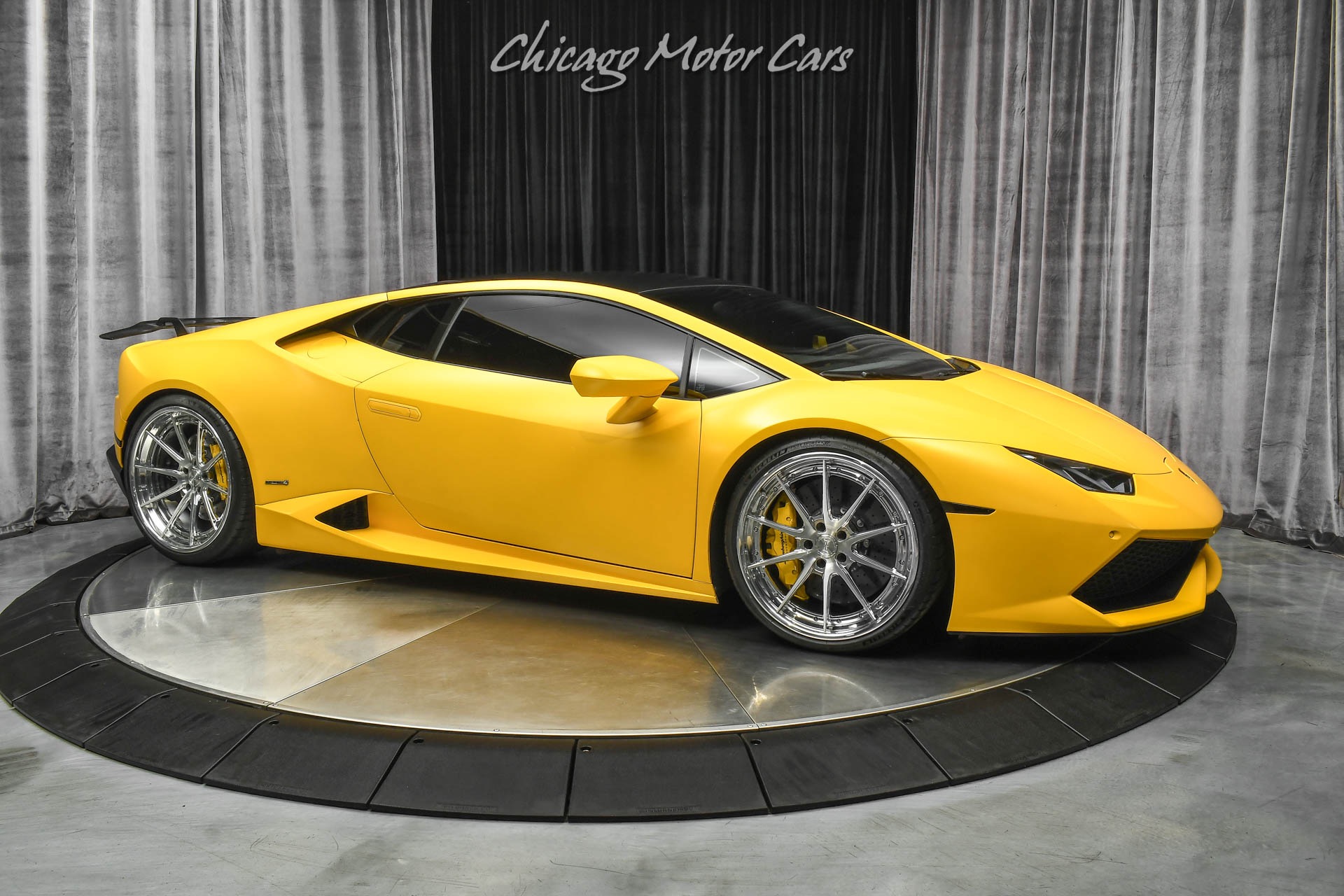 Used-2015-Lamborghini-Huracan-LP610-4-Coupe-FACTORY-Matte-Paint-1221-Wheels-HOT-Spec-FULL-PPF-Front-Lift