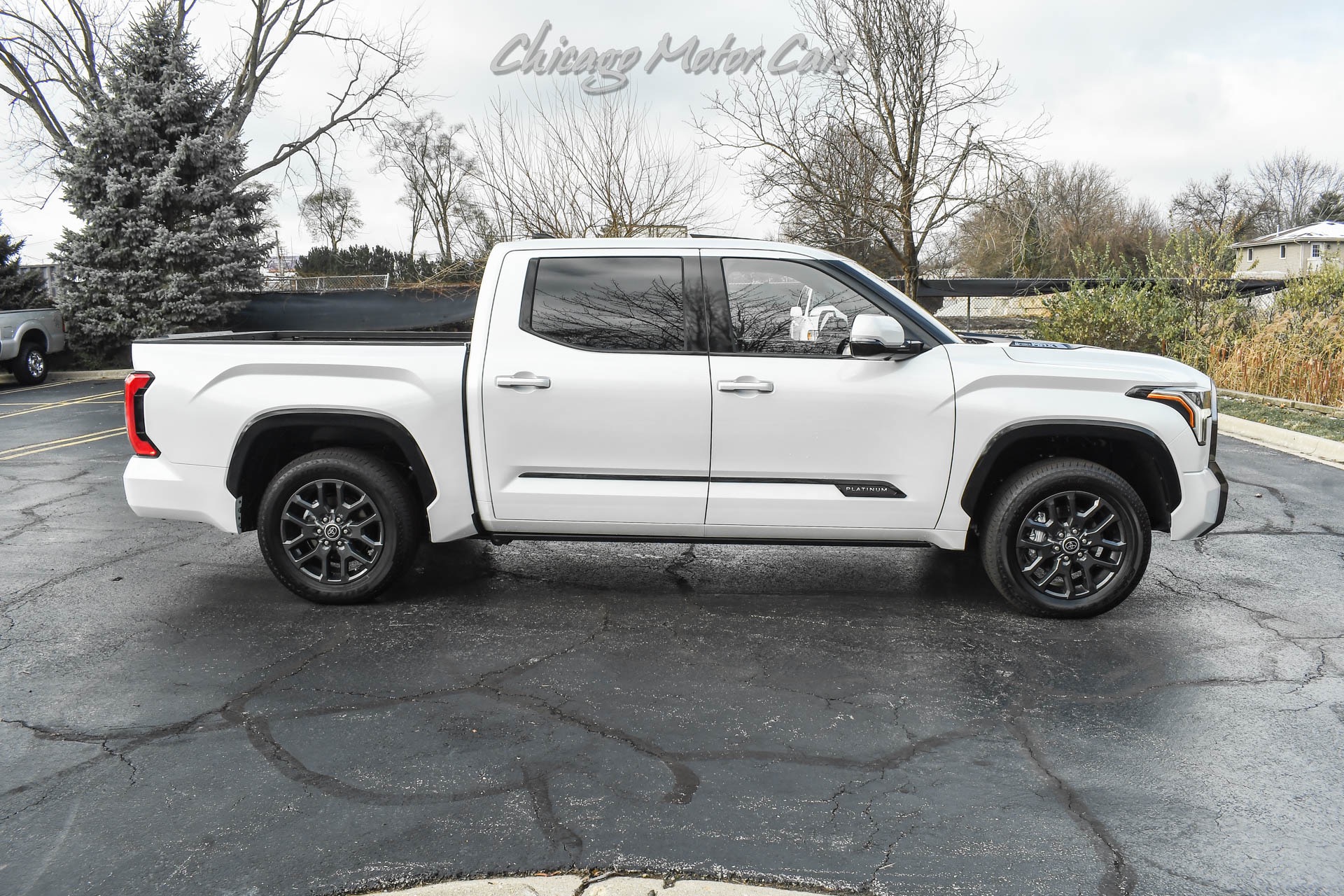 Used-2023-Toyota-Tundra-Platinum-HV-4X4-Pickup-I-FORCE-MAX-ADVANCE-Pkg-Special-Paint-LOADED