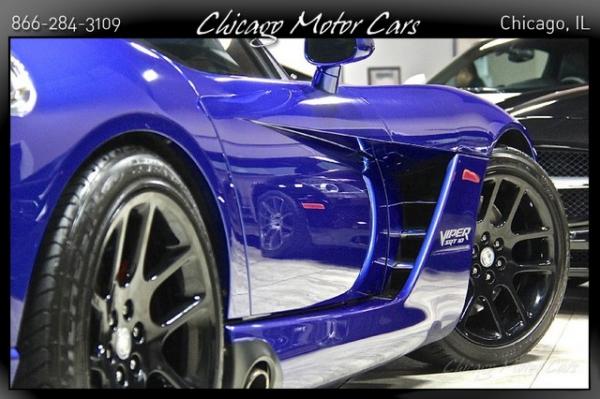 Used-2006-Dodge-Viper-SRT10