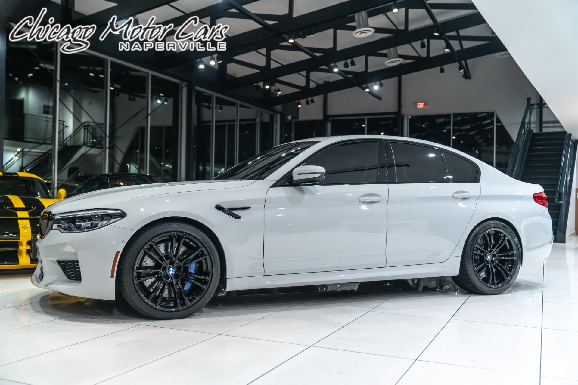 Used-2019-BMW-M5-AWD-Sedan-Alpine-White-Executive-Pkg-Massage-Seats-Driving-Assist-Plus