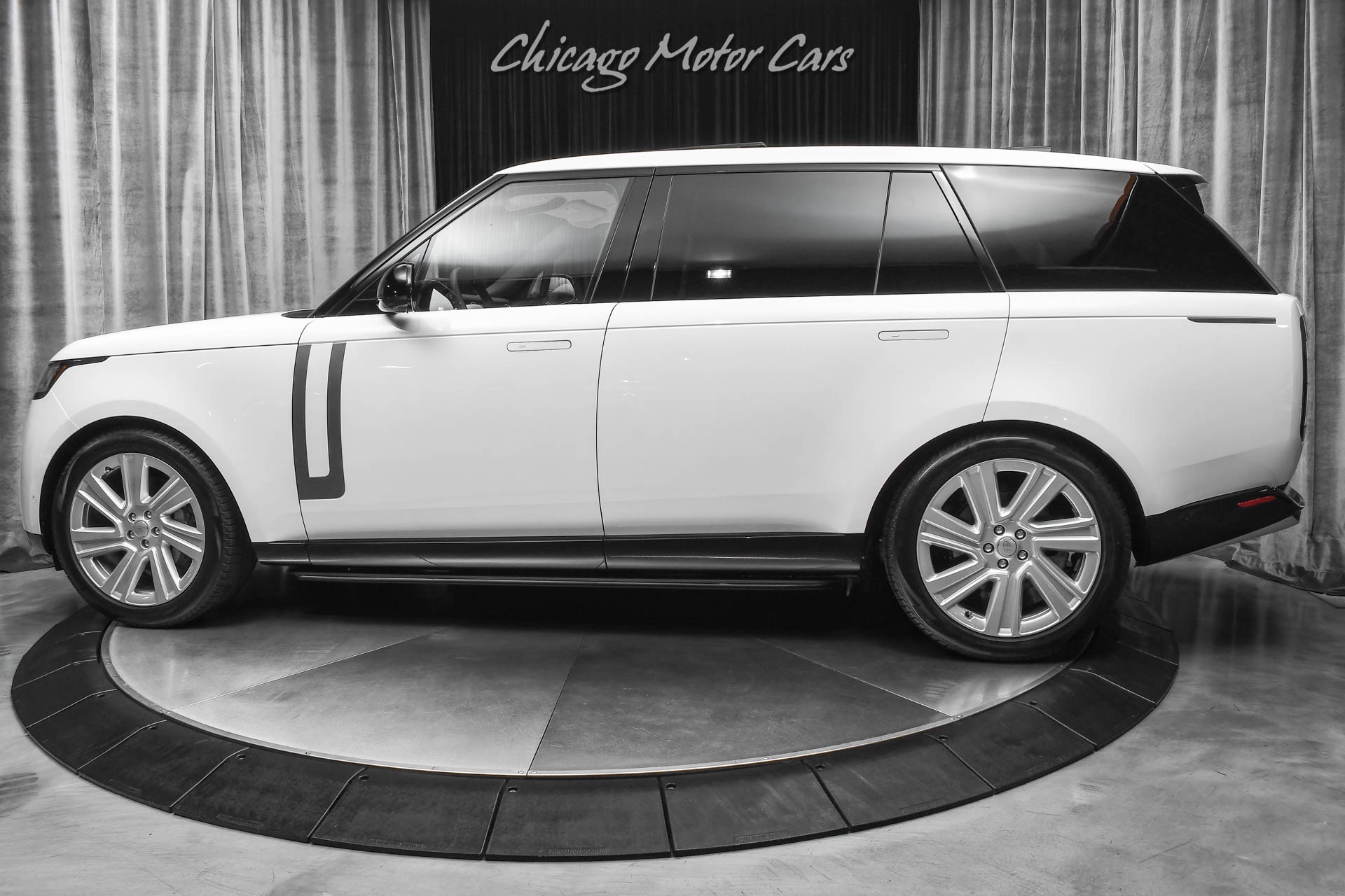 Used-2022-Land-Rover-Range-Rover-SE-LWB-7-SEAT-PEARL-WHITE-MERIDIAN-3D-POWER-RUNNING-BOARDS