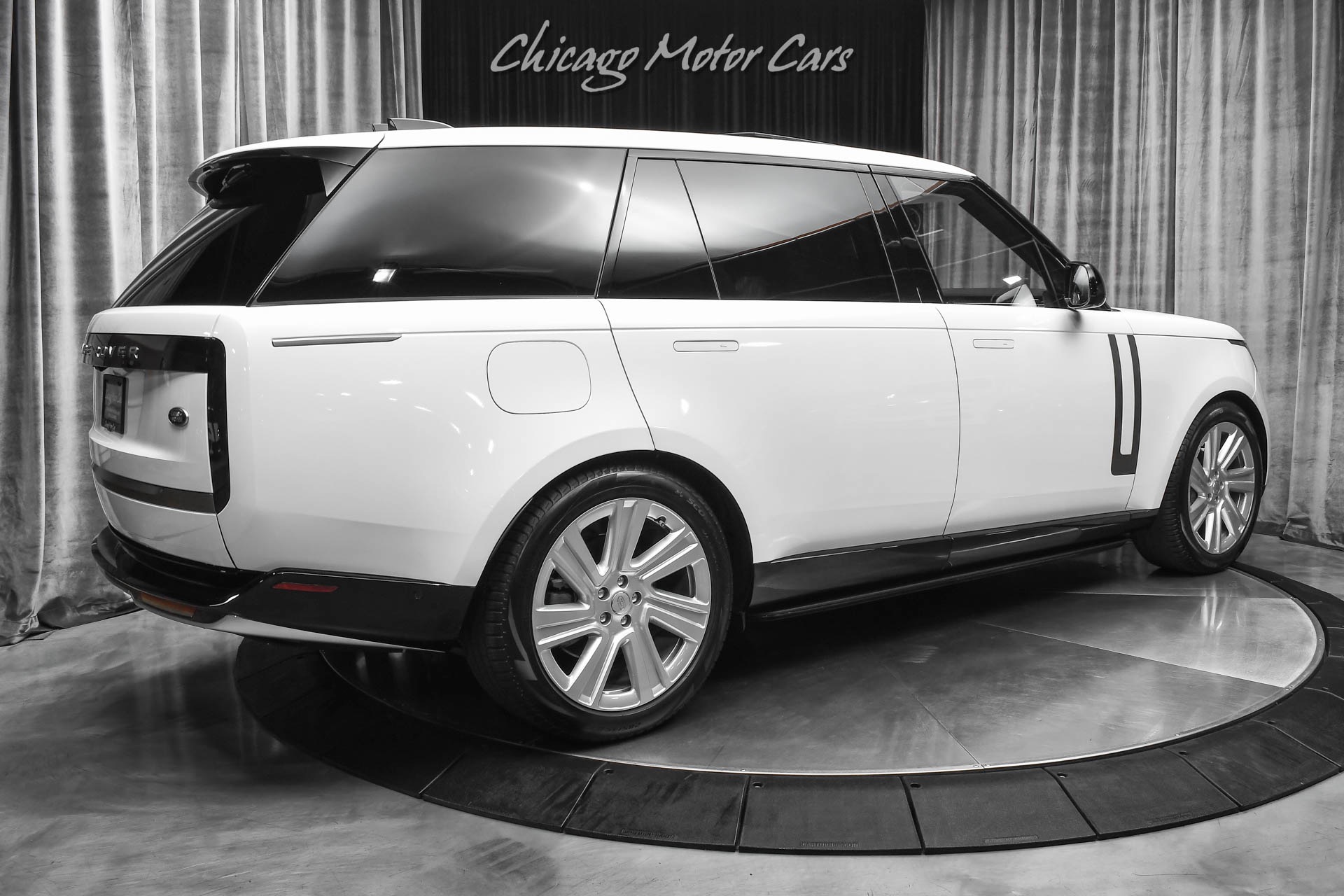 Used-2022-Land-Rover-Range-Rover-SE-LWB-7-SEAT-PEARL-WHITE-MERIDIAN-3D-POWER-RUNNING-BOARDS