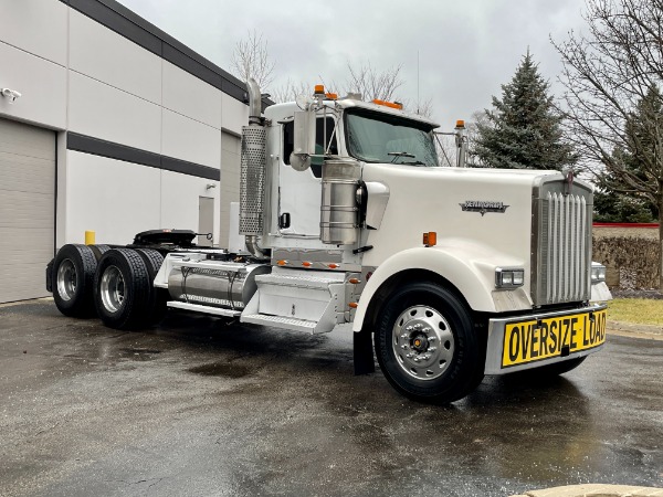Used 2003 Kenworth W900 Day Cab - CAT C15 - 18 Speed - Wet Kit for sale Sold at Chicago Motor Cars in West Chicago IL 60185 3