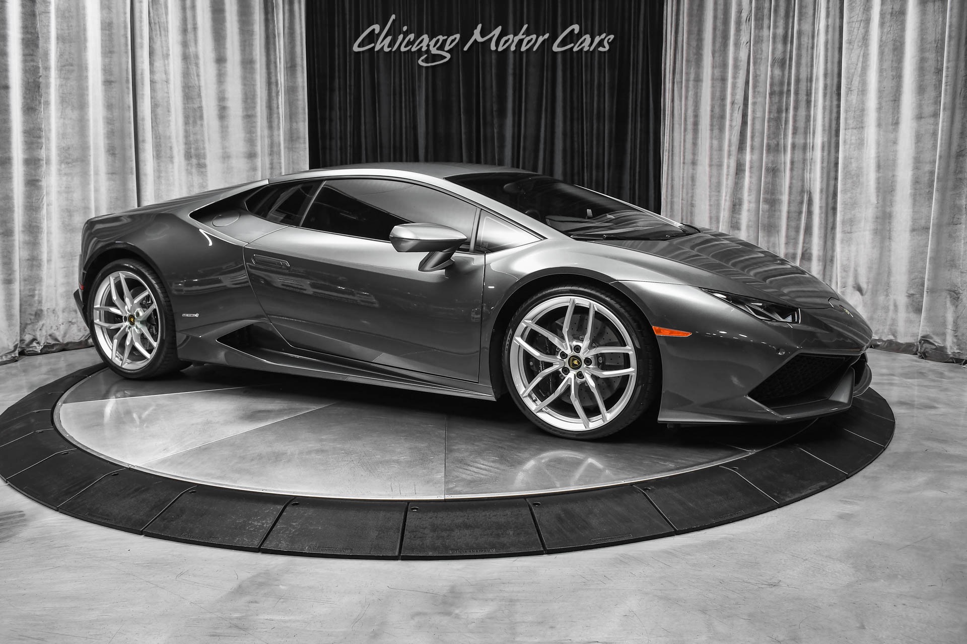 Used-2015-Lamborghini-Huracan-LP610-4-Coupe-Just-Serviced-Race-Exhaust-Front-Lift-TEB--Forged-Carbon