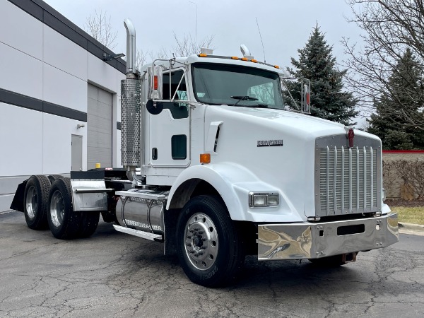 Used 2006 Kenworth T800 Day Cab - Cummins ISX - 475 Horsepower - 10 Speed Manual - WET KIT for sale Sold at Chicago Motor Cars in West Chicago IL 60185 3