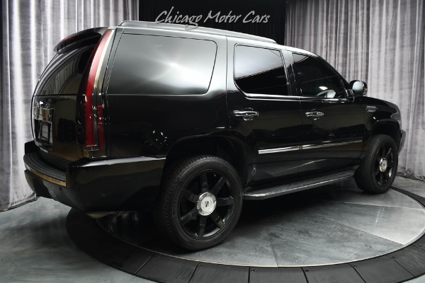 Used 2010 Cadillac Escalade SUV Rear Entertainment! Black on Black! Heated Front & Rear Seats! for sale Sold at Chicago Motor Cars in West Chicago IL 60185 5