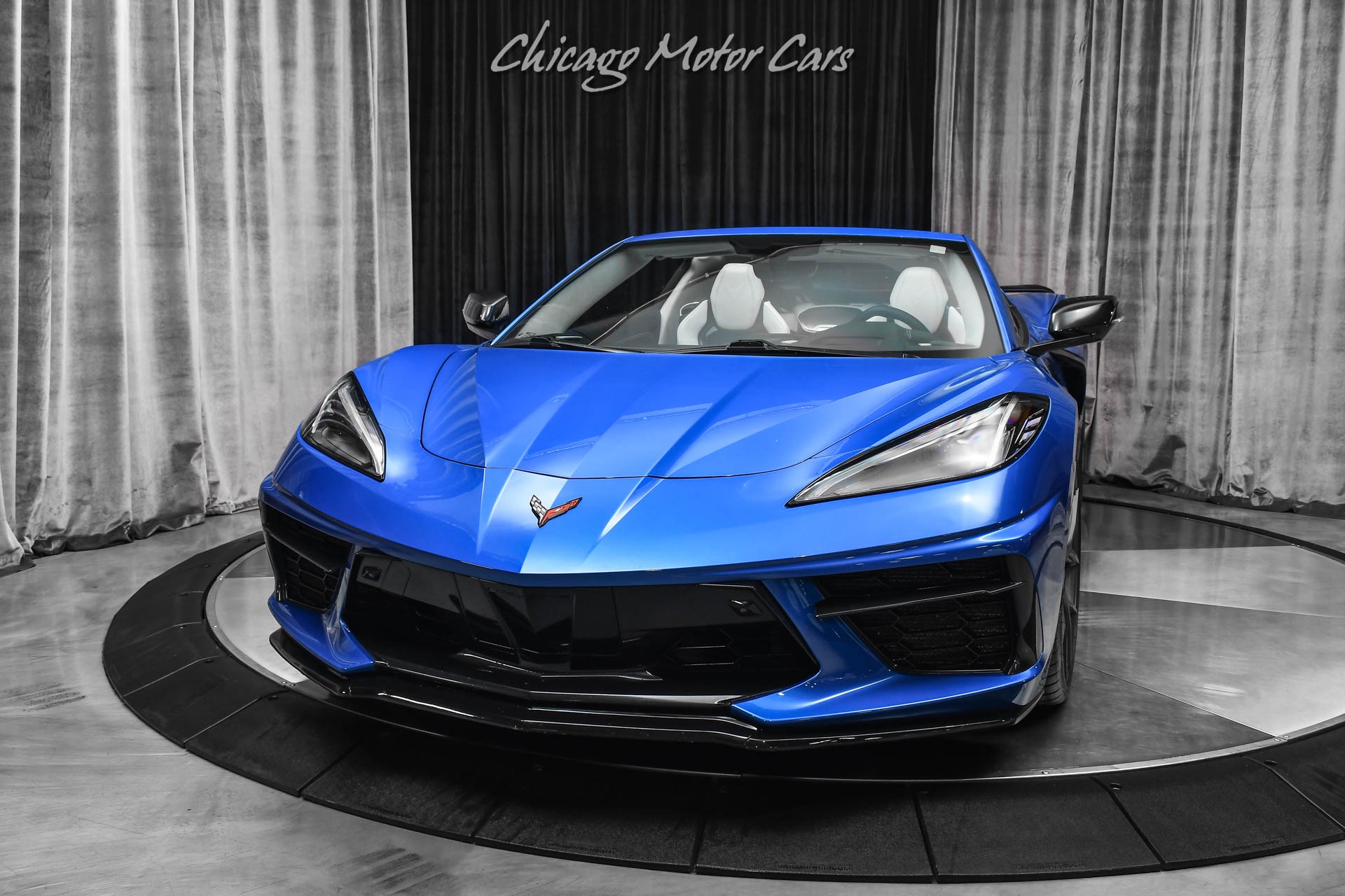 Used-2020-Chevrolet-Corvette-Stingray-3LT-C8-Coupe-with-Z51-Performance-Pkg-Carbon-Roof-Magnetic-Ride