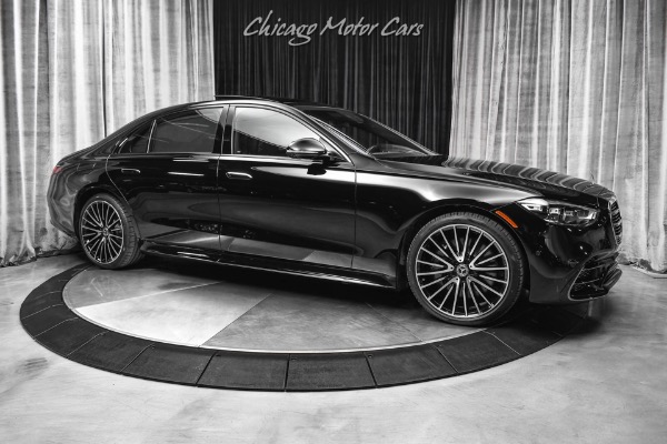 Used 2023 Mercedes-Benz S500 4Matic Sedan AMG Line! 3D Technology Pack! Night Pack! AMG V-Spoke Wheels! for sale Sold at Chicago Motor Cars in West Chicago IL 60185 6