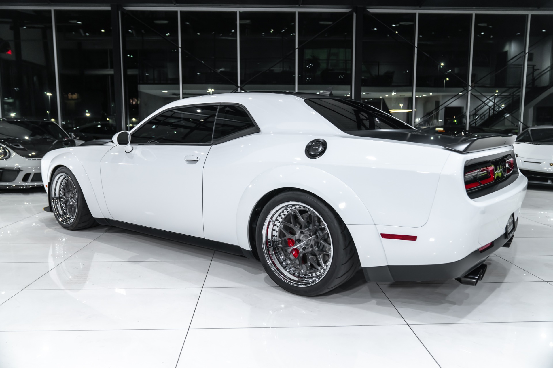 Used-2018-Dodge-Challenger-SRT-Demon-Coupe-ONLY-1K-Miles-Graphics-Pkg-AL13-Wheels-Demon-Crate