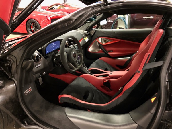 Used 2018 McLaren 720S Performance MSO Nerello Red MSRP $397,289+ Just Serviced! for sale Sold at Chicago Motor Cars in West Chicago IL 60185 3