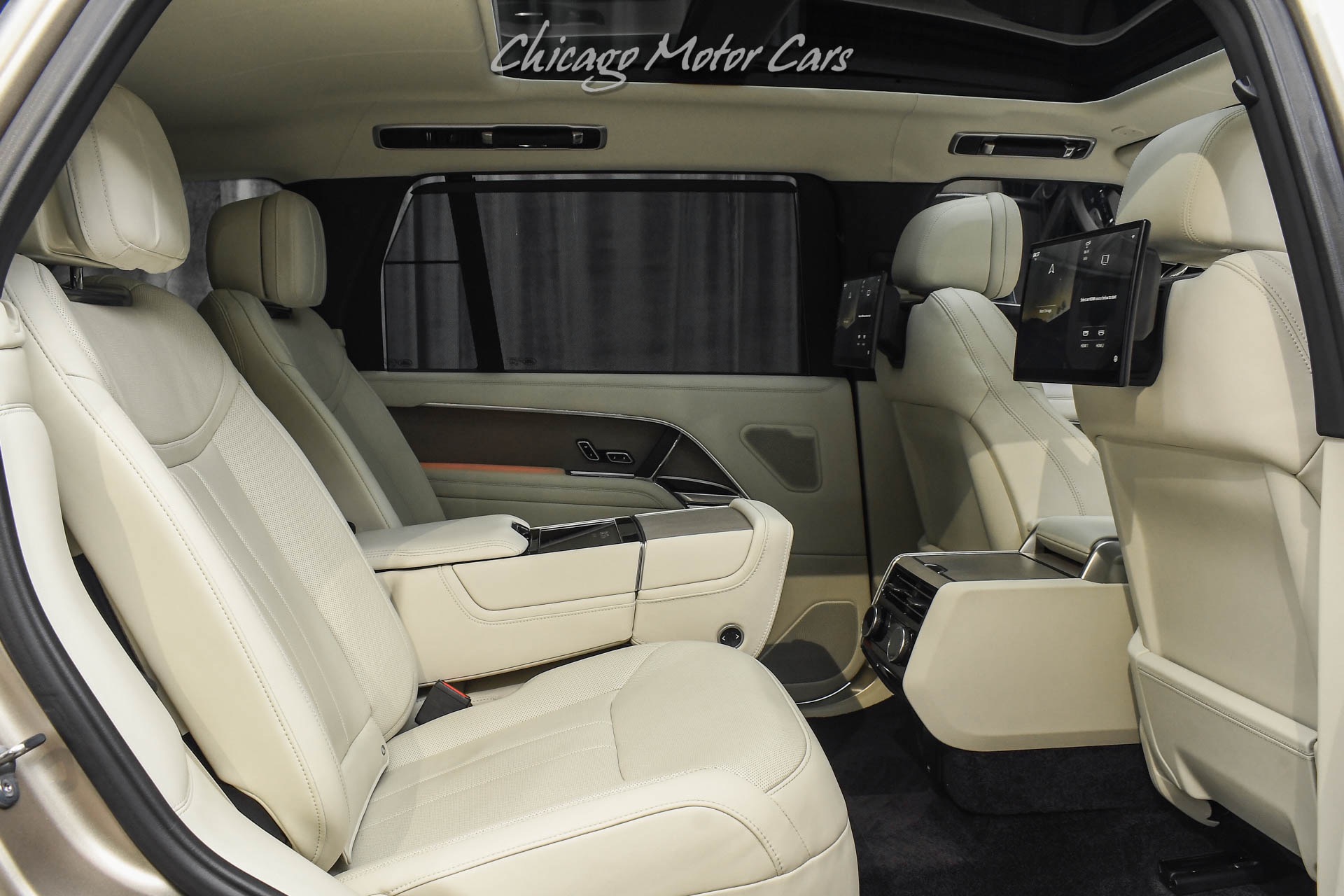 Used-2023-Land-Rover-Range-Rover-LWB-P530-First-Edition-HIGHLY-DESIRED-SUNSET-GOLD-SATIN-FINISH