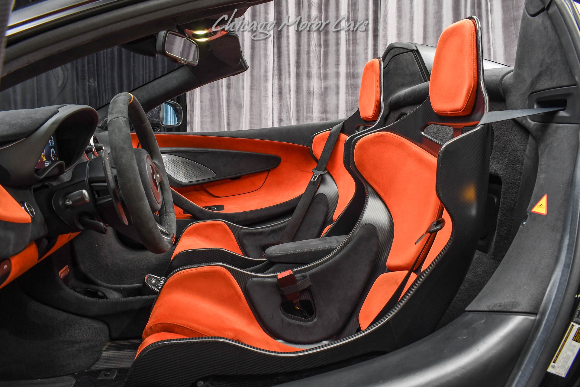 Used-2020-McLaren-600LT-Spider-HUGE-SPEC-THOUSANDS-IN-UPGRADES-TONS-OF-CARBON