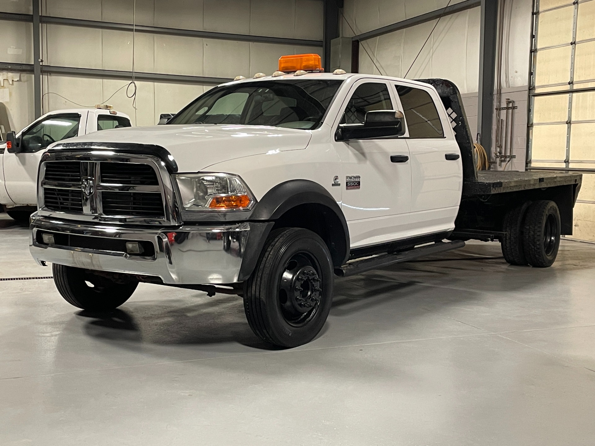 Used-2012-Ram-5500-Flatbed-Crew-Cab---67-Cummins-Turbo-Diesel---5TH-WHEEL---Low-Miles