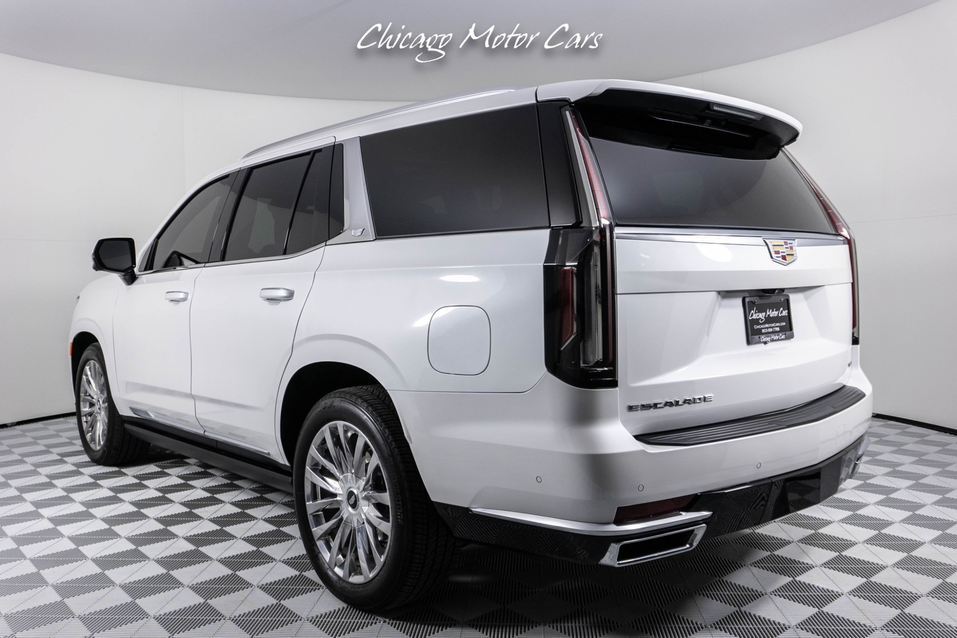 Used-2022-Cadillac-Escalade-Premium-Luxury-TOURING-PACKAGE---PERFORMANCE-PACKAGE