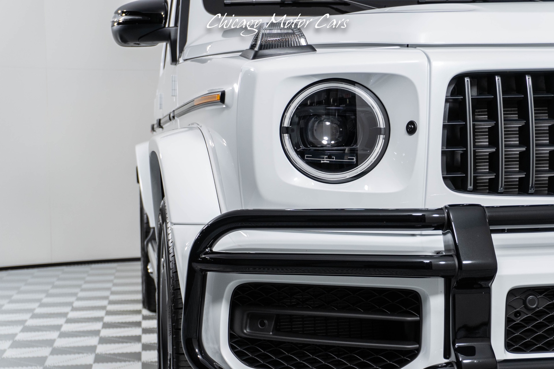 Used-2022-Mercedes-Benz-AMG-G63-INTERIOR-PACKAGE-AMG-NIGHT-PACKAGE-22-inch-FORGED-MONOBLOCK-WHEELS
