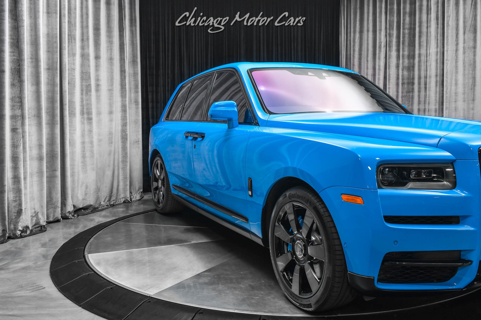 Rolls-Royce Cullinan Shines In New Bespoke Color Options