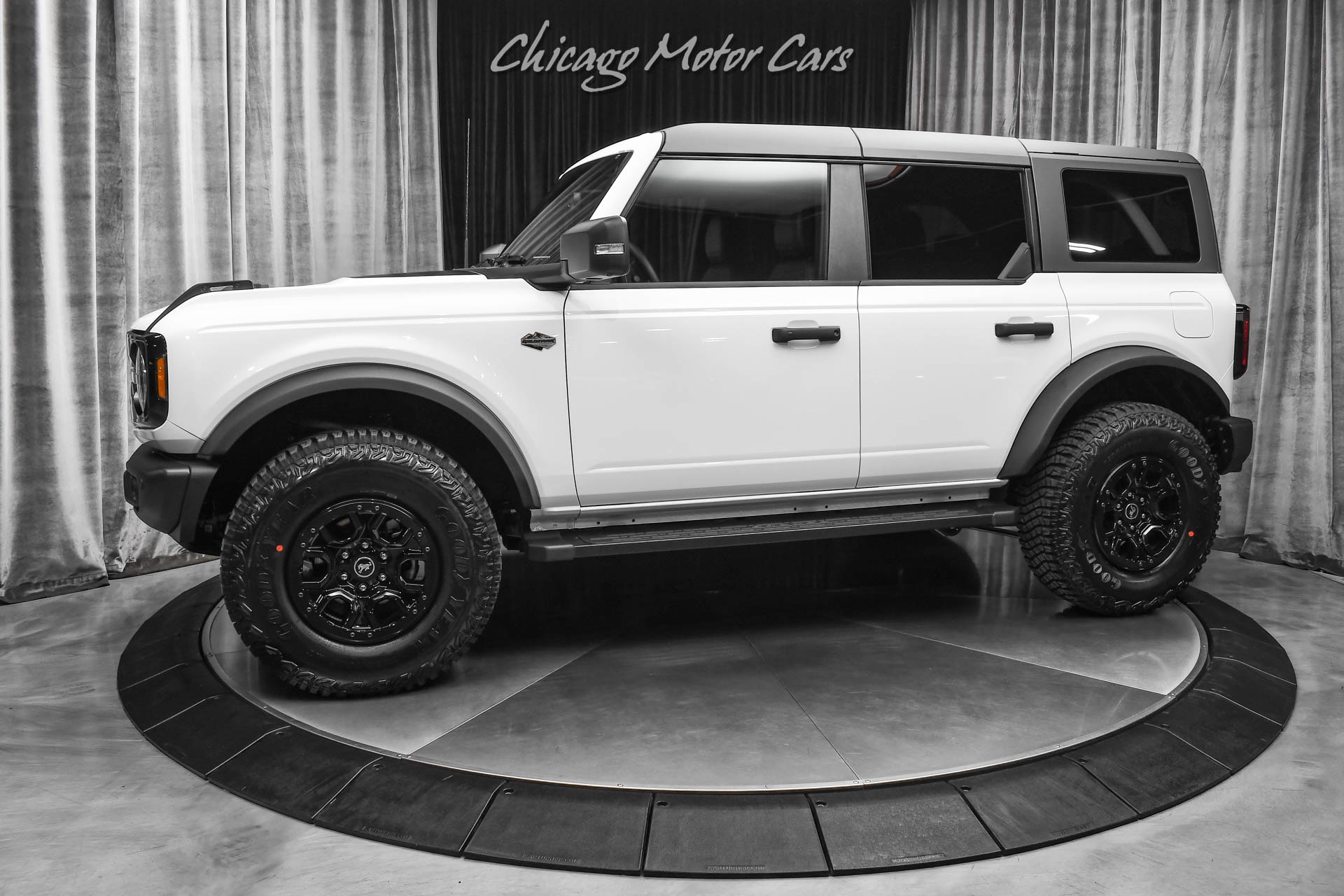 Used 2023 Ford Bronco Wildtrak Advanced for sale Sold at Chicago Motor Cars in West Chicago IL 60185 1