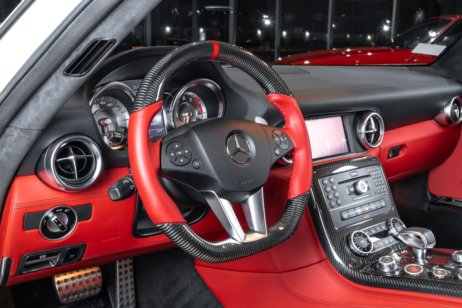 Used-2012-Mercedes-Benz-SLS-AMG-RARE-Gullwing-Coupe-BEST-Color-Combo-Carbon-Fiber-Interior-Collector-Car