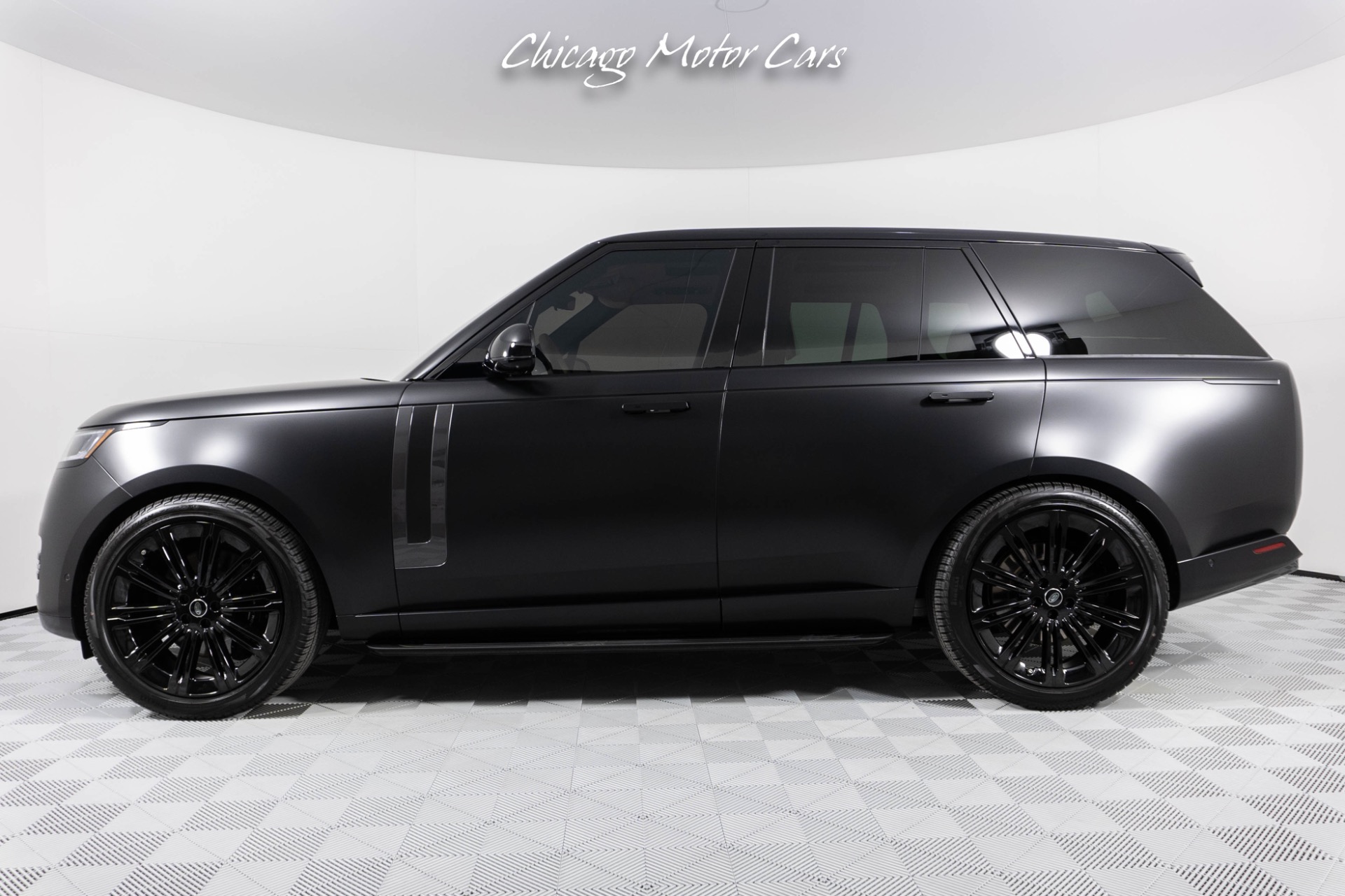 Used-2023-Land-Rover-Range-Rover-P530-First-Edition-SHADOW-EXTERIOR-PACKAGE-ONLY-1K-MILES