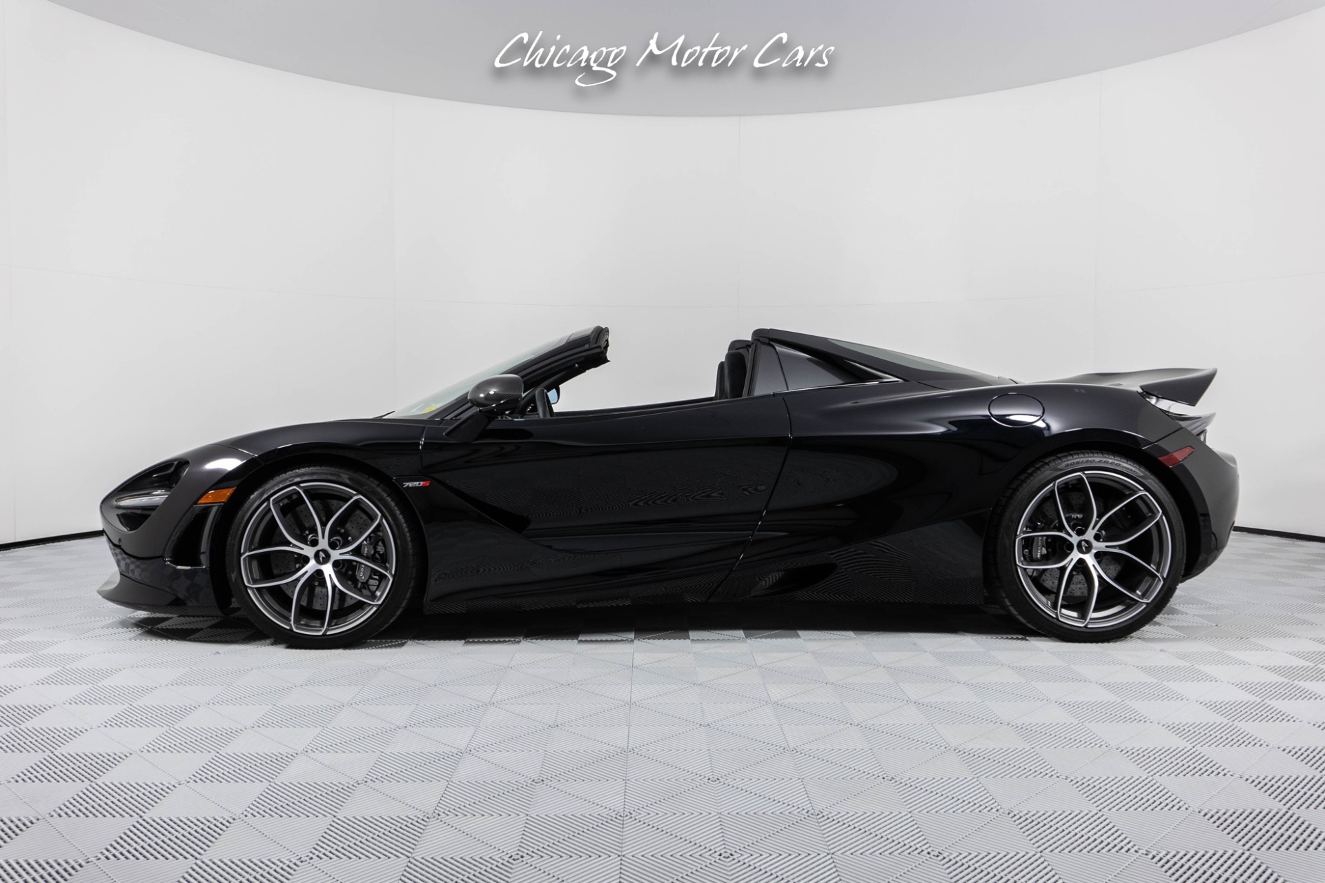 Used-2020-McLaren-720S-PERFORMANCE-SPIDER-RARE-MSO-BOREALIS-BLACK-385K-MSRP-SPORT-EXHAUST-ELECTROCHROMATIC-ROOF