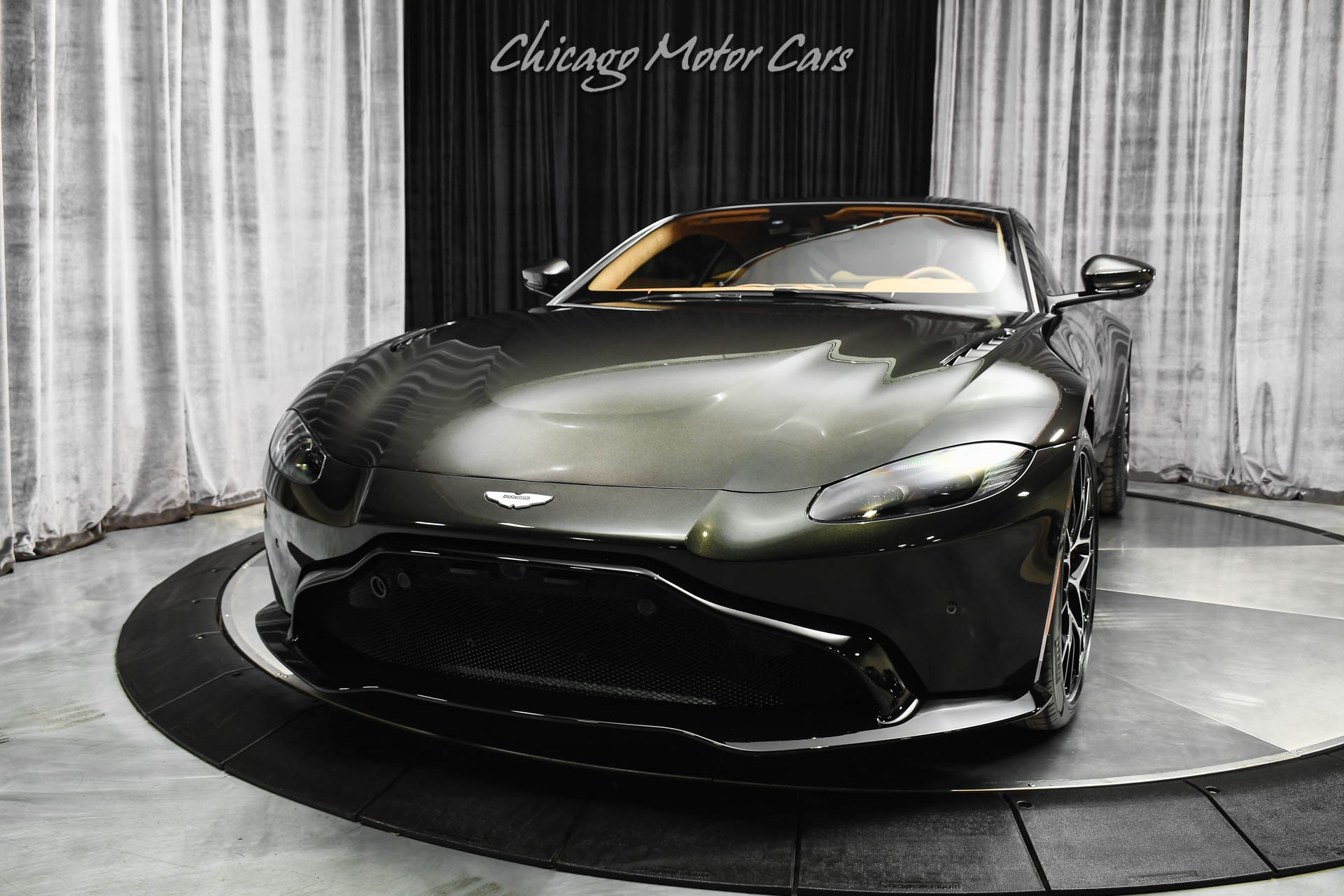 Used-2021-Aston-Martin-Vantage-Coupe-7-Speed-Manual-Carbon-Brakes-Classic-Color-Combo-Only-2k-Miles