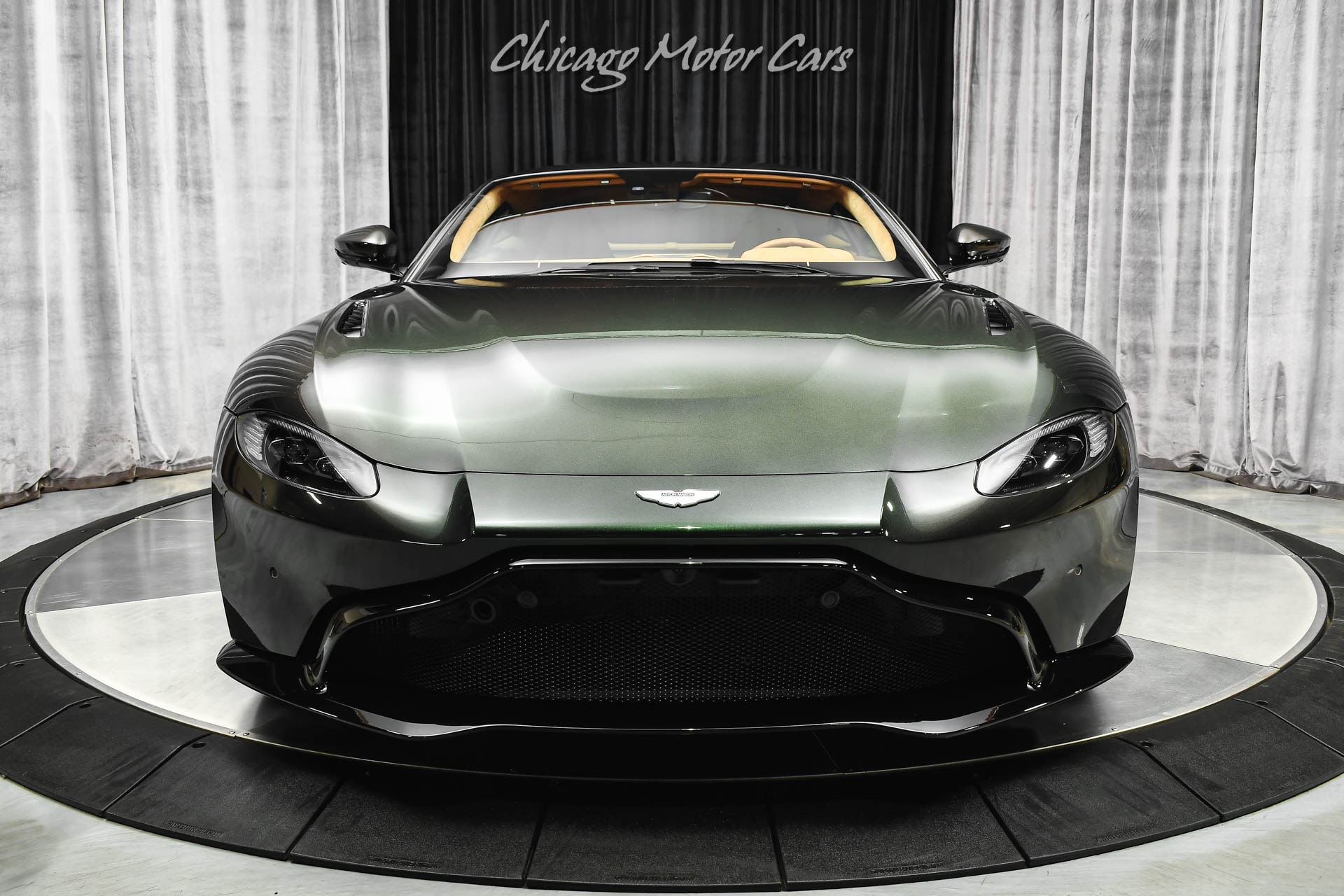 Used-2021-Aston-Martin-Vantage-Coupe-7-Speed-Manual-Carbon-Brakes-Classic-Color-Combo-Only-2k-Miles