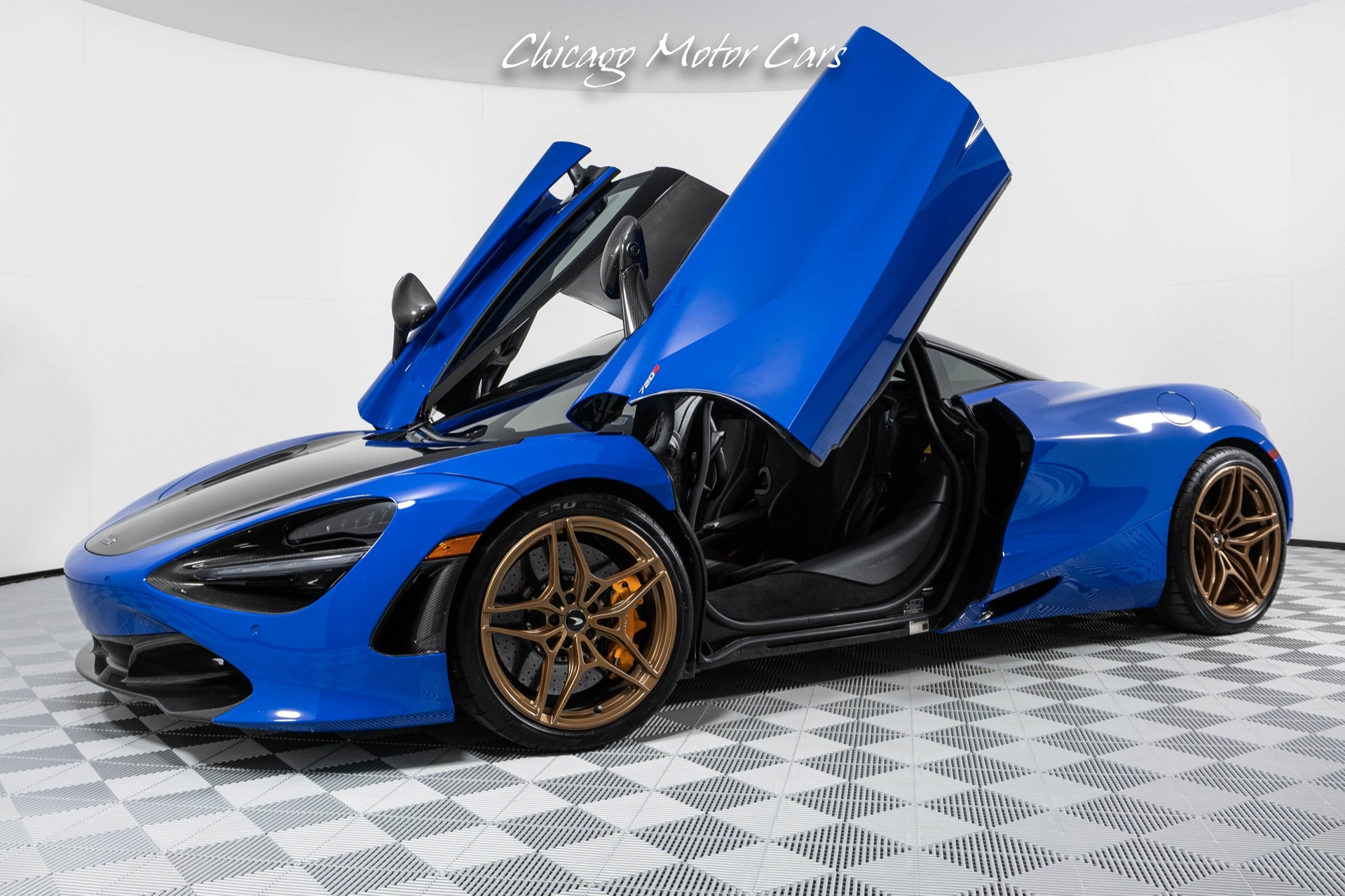 Used-2019-McLaren-720S-PERFORMANCE-COUPE-TONS-OF-FACTORY-CARBON-HUGE-414K-MSRP-Sport-Exhaust-MSO-PARIS-BLUE