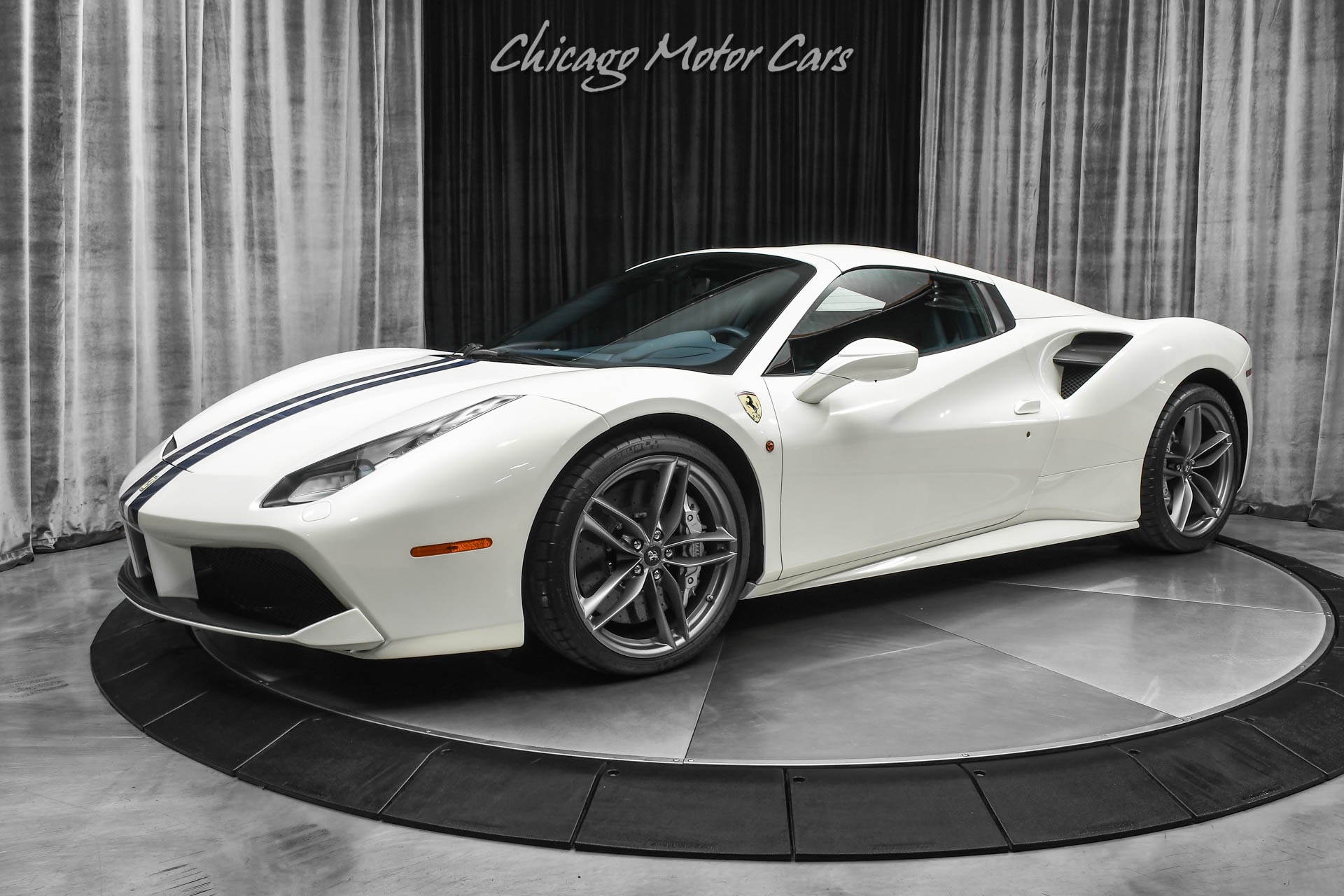 Used-2018-Ferrari-488-Spider-Over-100k-in-Options-Carbon-Fiber-Race-Seats-Pristine-Example