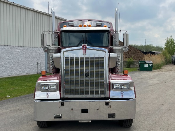 Used 2017 Kenworth W900 Raised Sleeper GLIDER CAT 3406 18 Speed Manual 550 HP for sale Sold at Chicago Motor Cars in West Chicago IL 60185 2