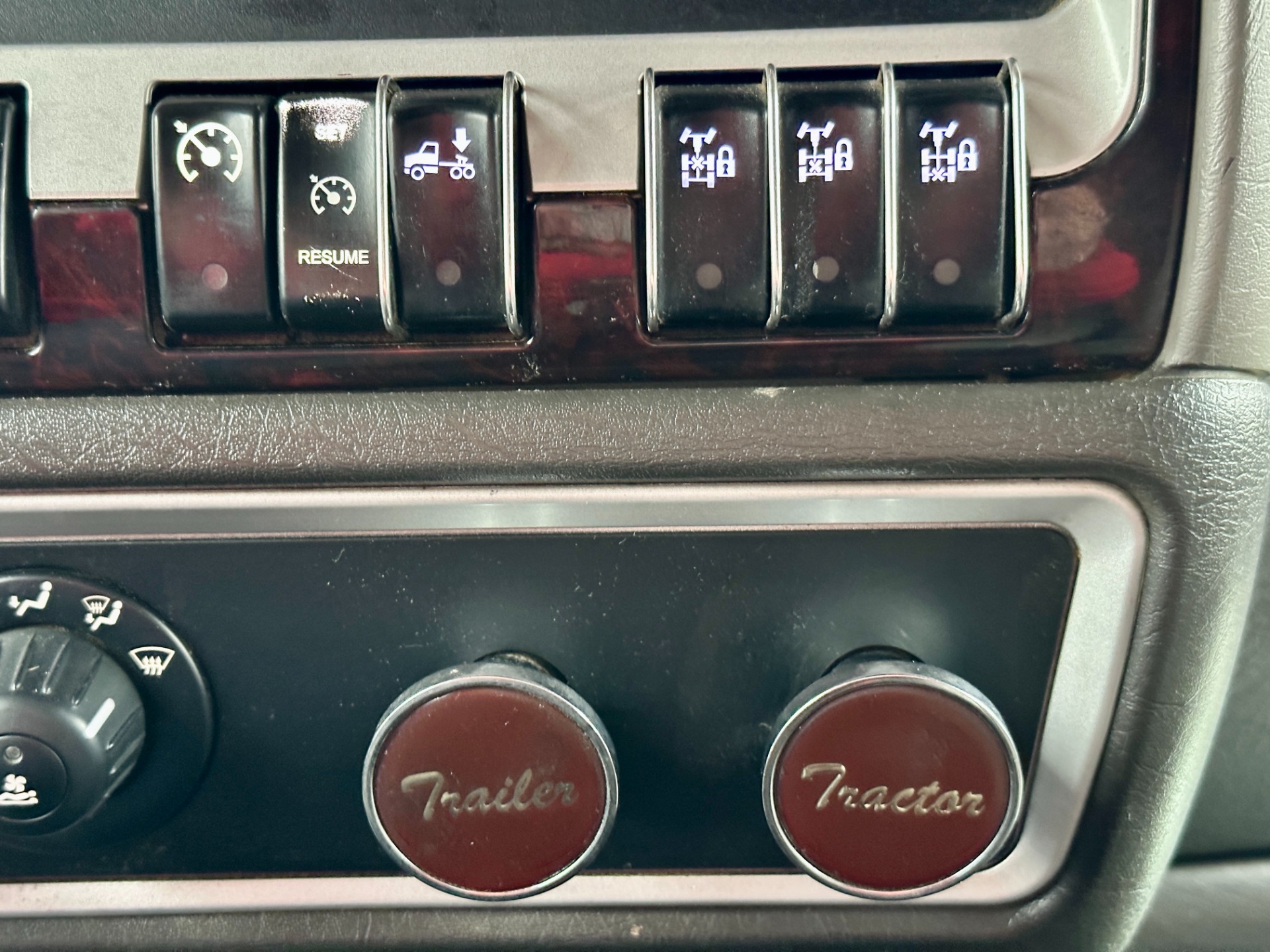 2017 KENWORTH W9 SERIES - Image 65