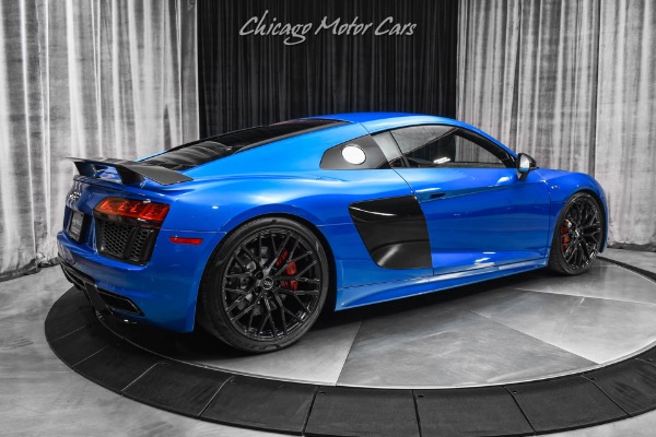 Used 2018 Audi R8 5.2 V10 RWS Coupe Red interior! LOADED! Premium Pkg! Valved Perf Exhaust! for sale Sold at Chicago Motor Cars in West Chicago IL 60185 5