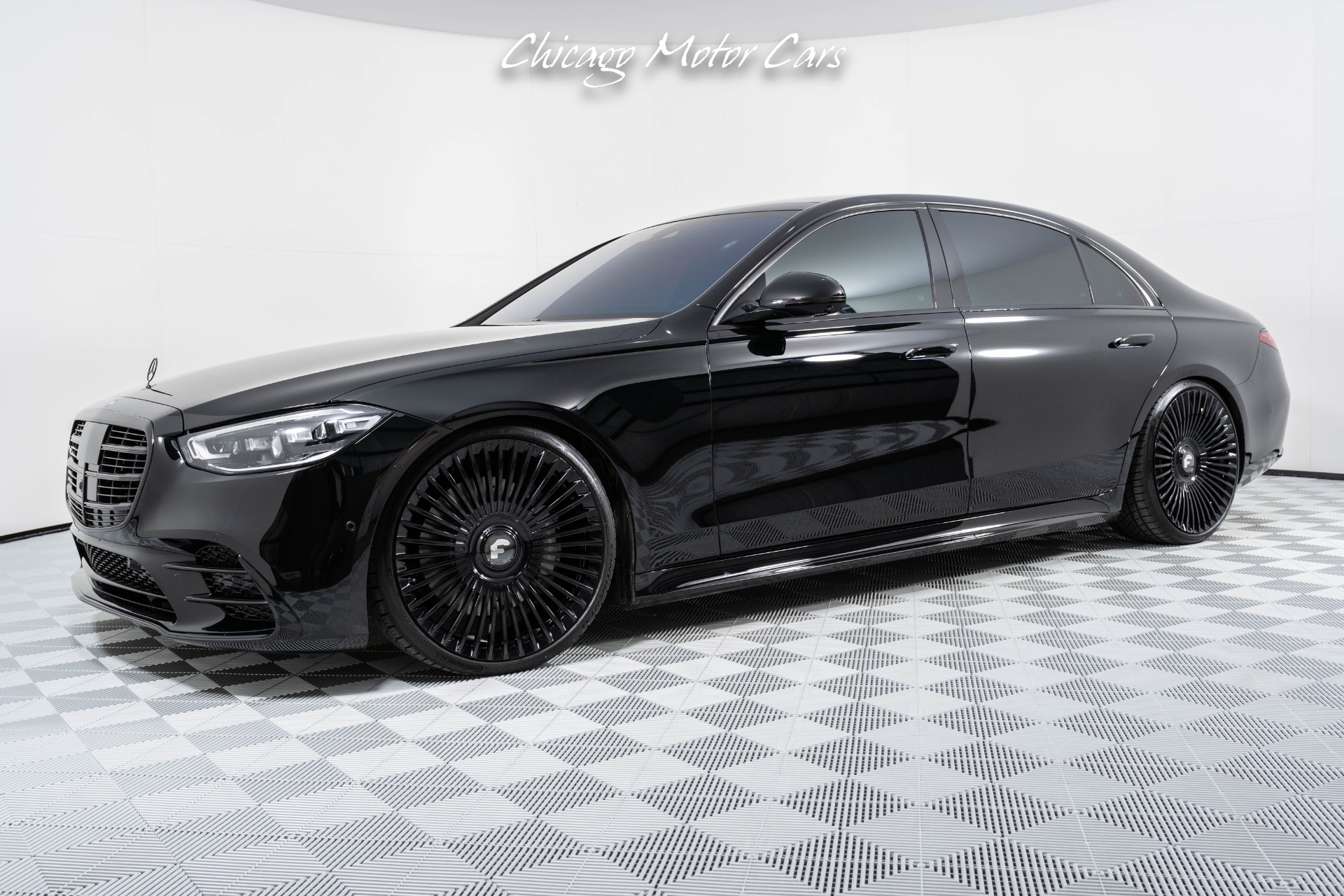 Used-2023-Mercedes-Benz-S580-4MATIC-AMG-LINE-WARMTH---COMFORT-PACKAGE-FORGIATO-WHEELS-3D-TECH-PACK