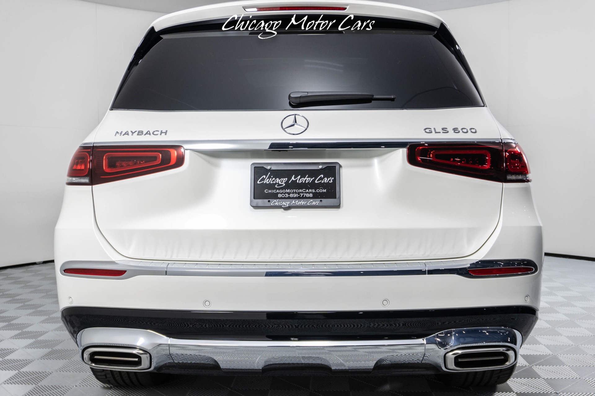 Used-2023-Mercedes-Benz-GLS-600-4MATIC-MAYBACH-REAR-FOLDING-TABLES-CHAMPAGNE-FRIDGE