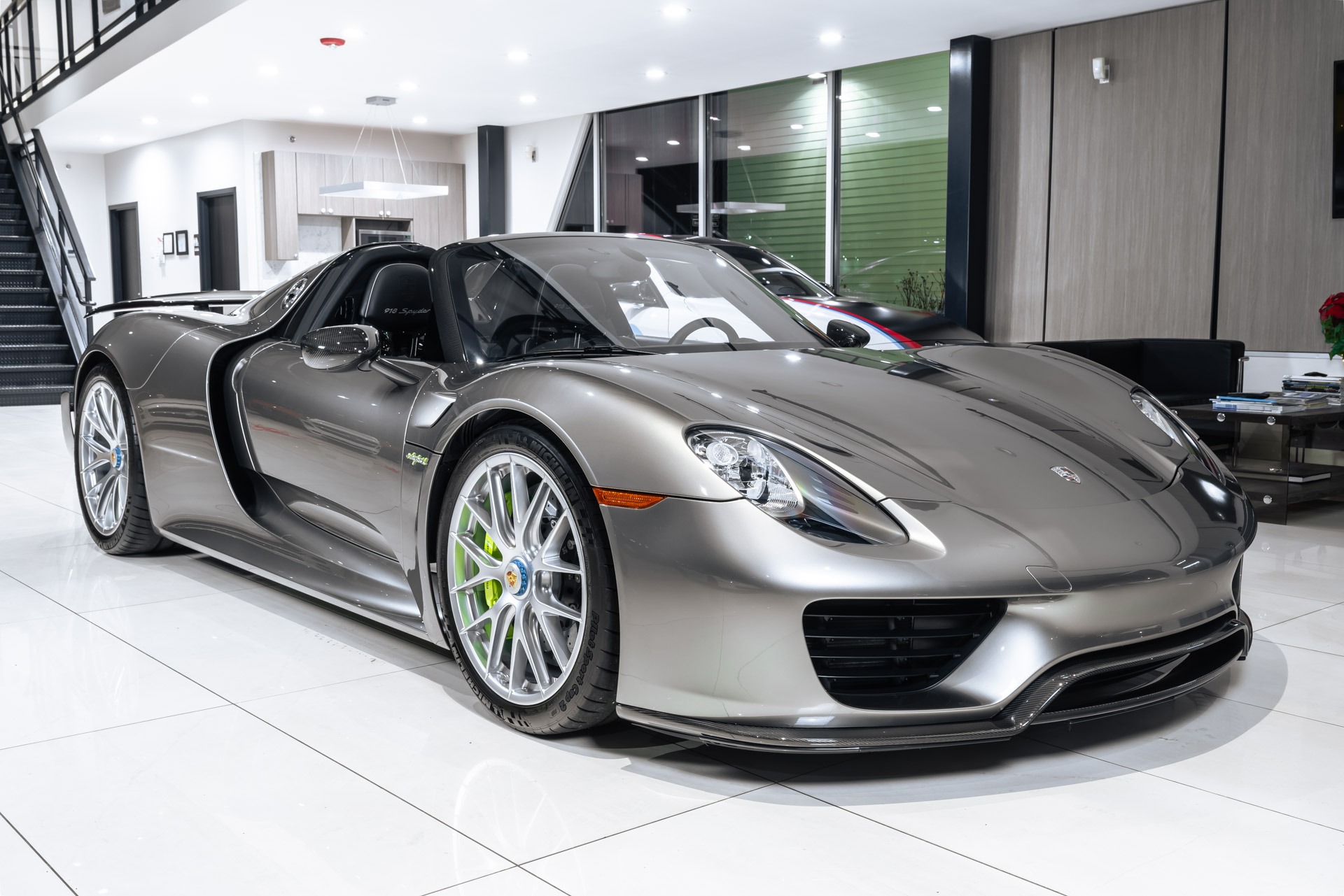 Used-2015-Porsche-918-Spyder-Weissach-Package-Liquid-Silver-Paint-Front-Lift-Serviced-Carbon-Fiber