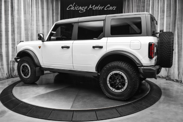 Used 2022 Ford Bronco Badlands Advanced Sasquatch Package 2.7L Hard Top Loaded for sale Sold at Chicago Motor Cars in West Chicago IL 60185 3
