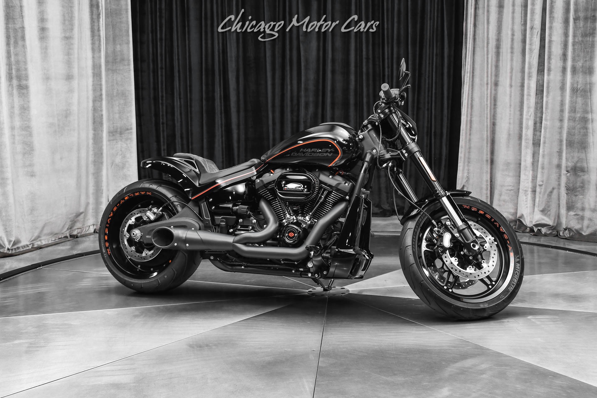 Used-2019-HARLEY-DAVIDSON-FXDRS-TOTAL-CUSTOM-98-MILES-TASTEFUL-UPGRADES