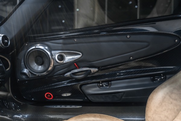 Used-2014-Pagani-Huayra-Coupe-1-of-ONLY-100-Full-Body-PPF-TONS-of-Carbon-Fiber-Service-Records