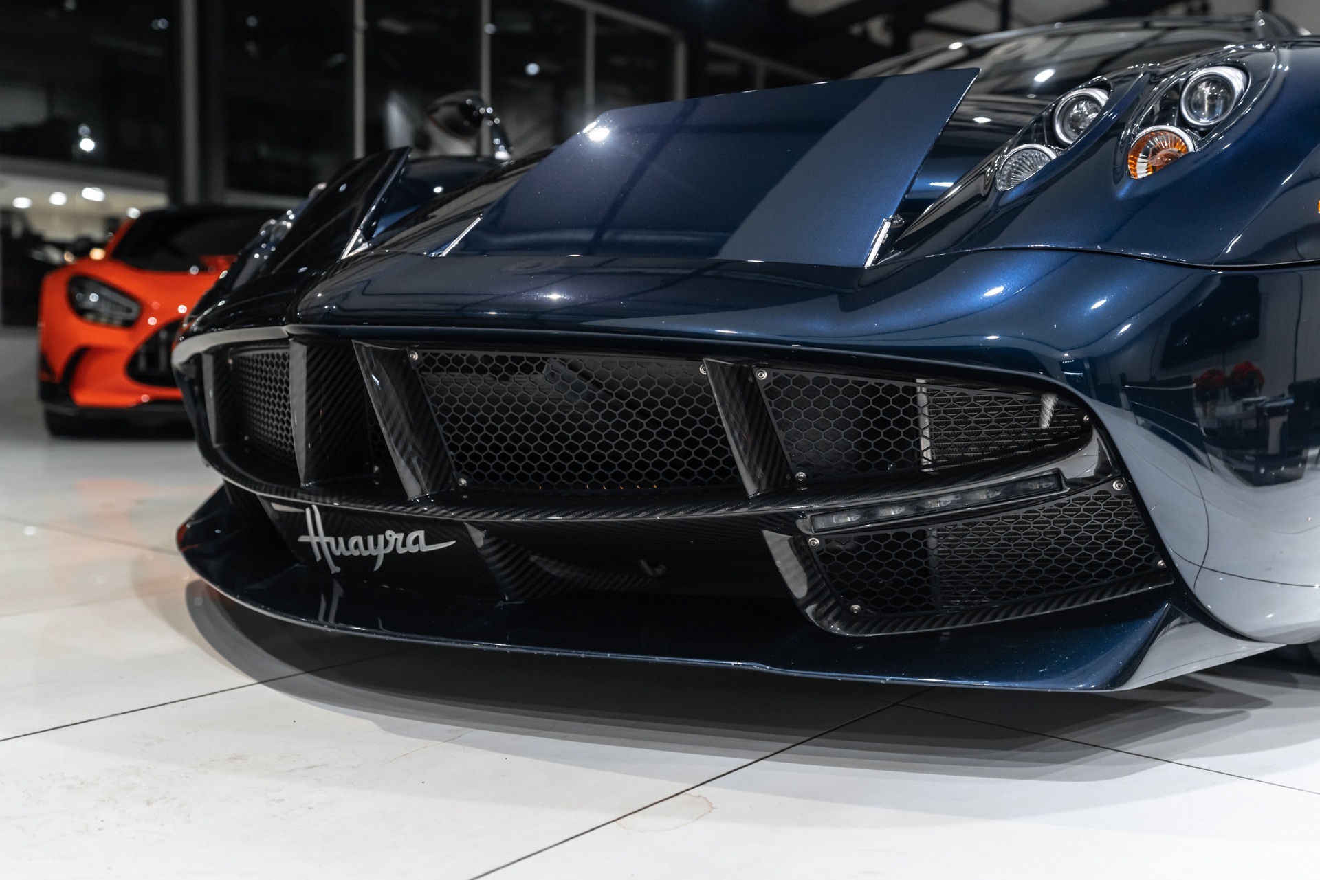 Used-2014-Pagani-Huayra-Coupe-1-of-ONLY-100-Full-Body-PPF-TONS-of-Carbon-Fiber-Service-Records