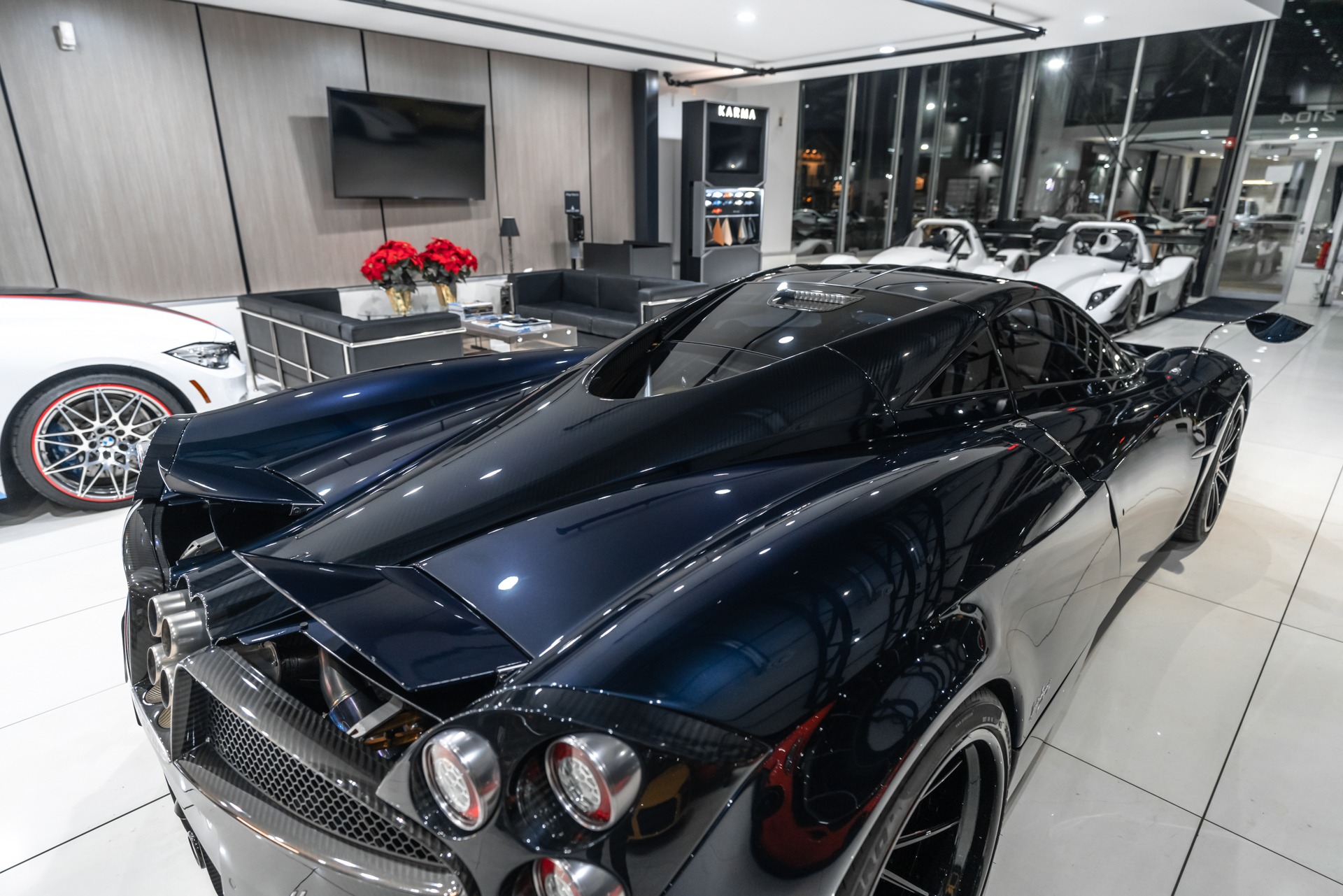 Used-2014-Pagani-Huayra-Coupe-1-of-ONLY-100-Full-Body-PPF-TONS-of-Carbon-Fiber-Service-Records