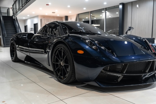 Used-2014-Pagani-Huayra-Coupe-1-of-ONLY-100-Full-Body-PPF-TONS-of-Carbon-Fiber-Service-Records