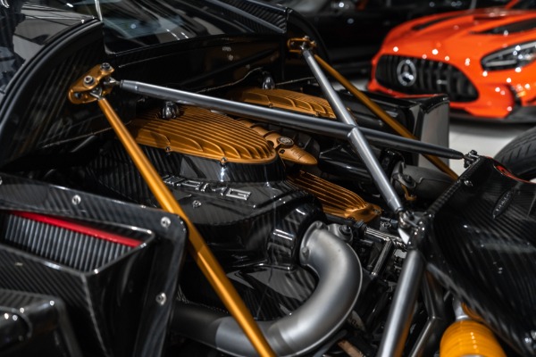 Used-2014-Pagani-Huayra-Coupe-1-of-ONLY-100-Full-Body-PPF-TONS-of-Carbon-Fiber-Service-Records