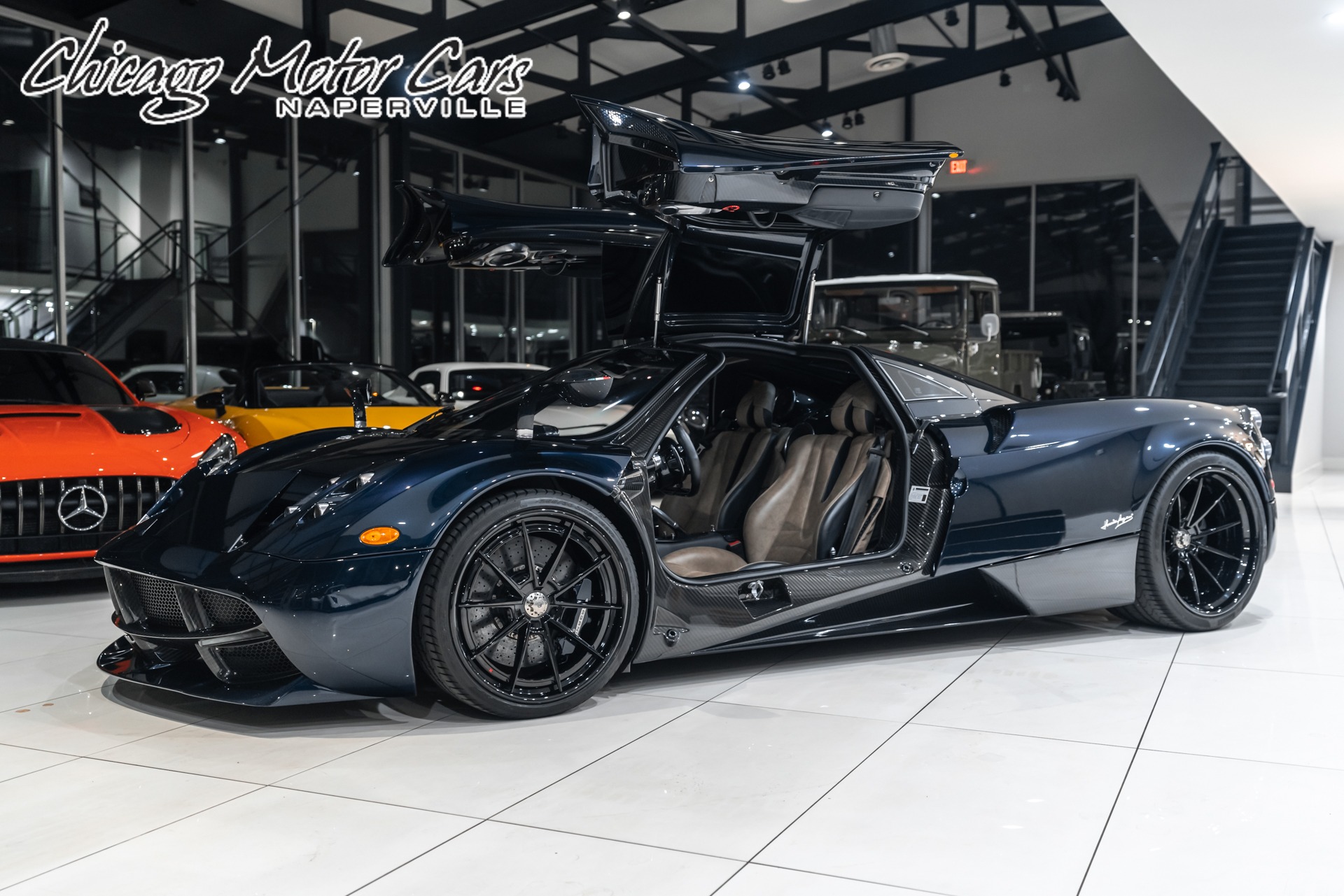 Used-2014-Pagani-Huayra-Coupe-1-of-ONLY-100-Full-Body-PPF-TONS-of-Carbon-Fiber-Service-Records