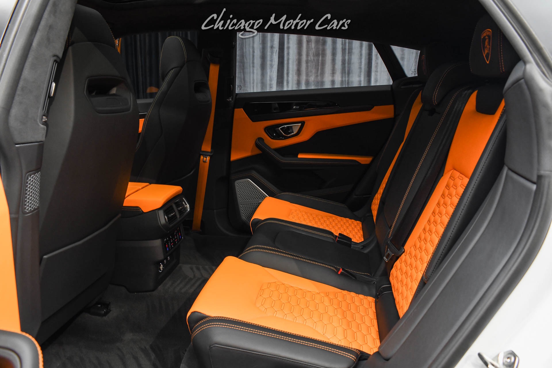 Used-2022-Lamborghini-Urus-SUV-LOADED-Hot-Color-Combo-B-O-3D-Audio-Parking-Assistance-Pkg