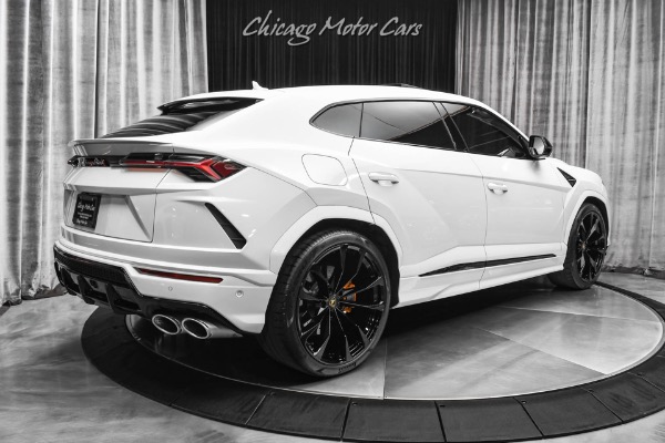 Used 2022 Lamborghini Urus SUV LOADED! Hot Color Combo! B&O 3D Audio! Parking Assistance Pkg! for sale Sold at Chicago Motor Cars in West Chicago IL 60185 5