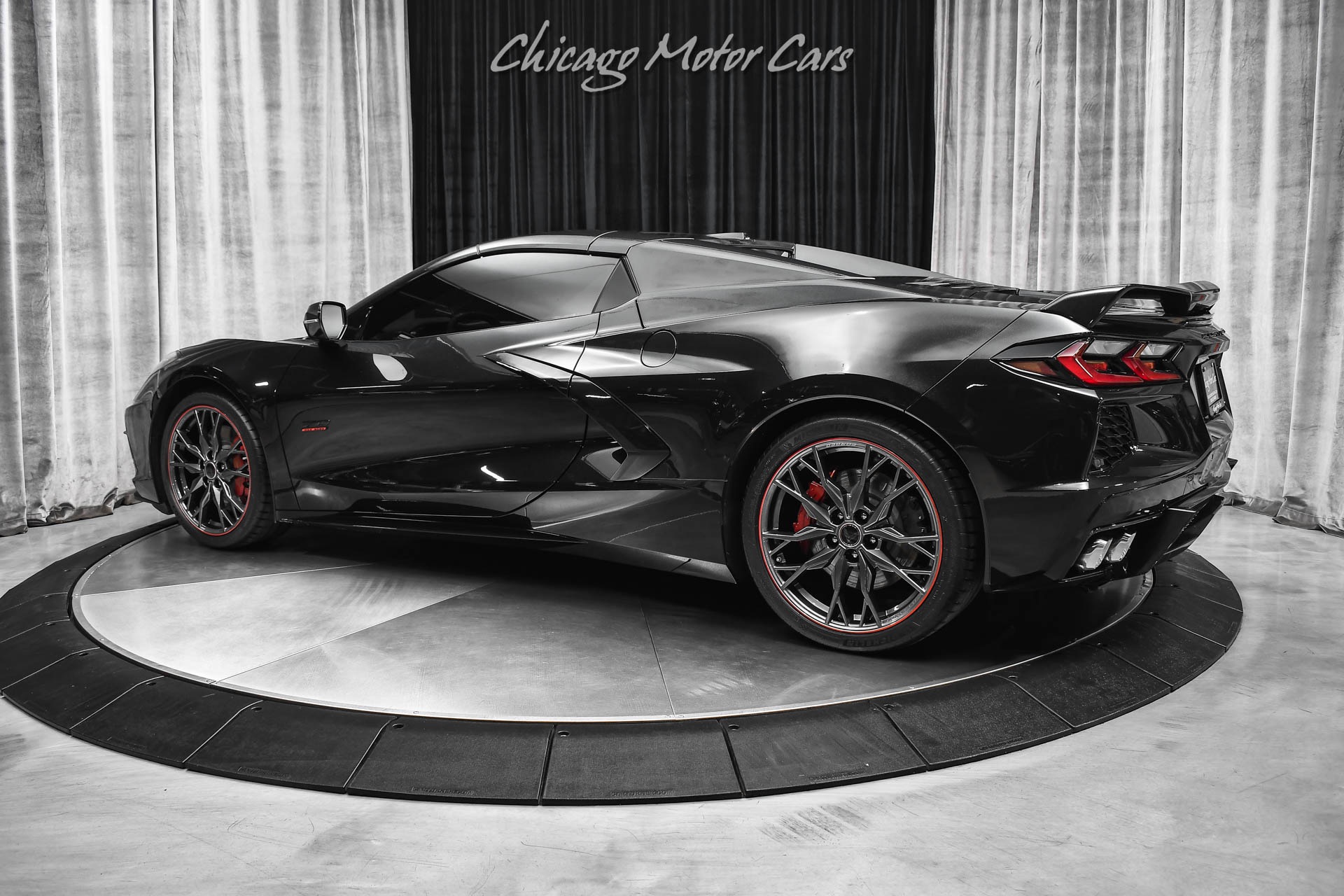 Used-2023-Chevrolet-Corvette-Stingray-3LT-Z51-70th-Anniversary-Convertible-HOT-Color-Combo-Front-Lift